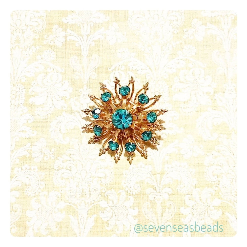 💘Coro Crystal Starburst Brooch